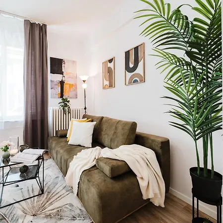 Days - One-bedroom With Netflix In New Town Daire Prag